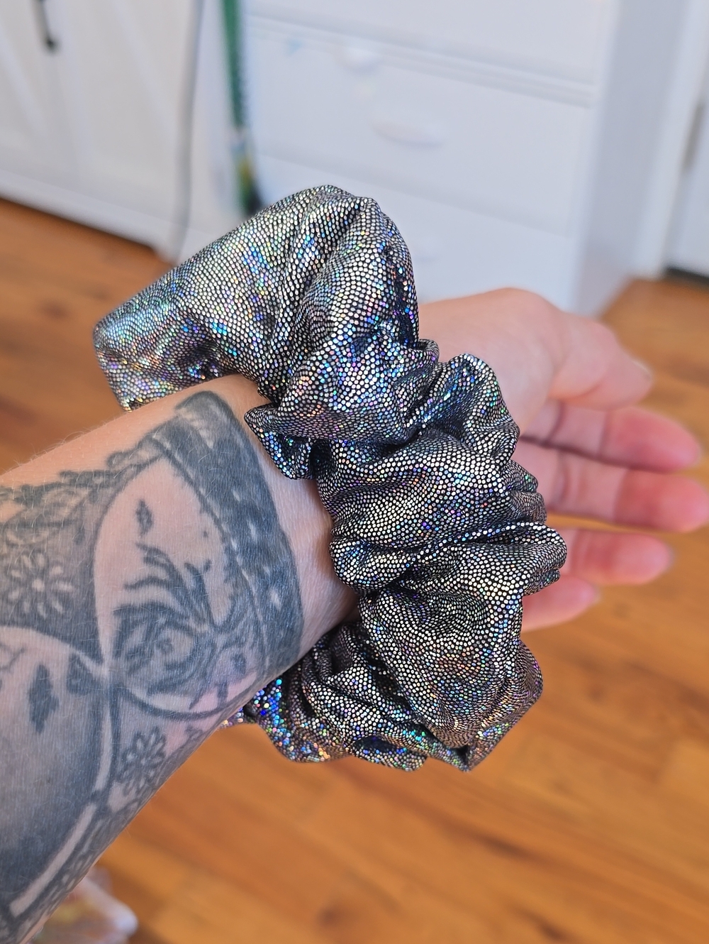 Metallic Holographic Scrunchie - Black